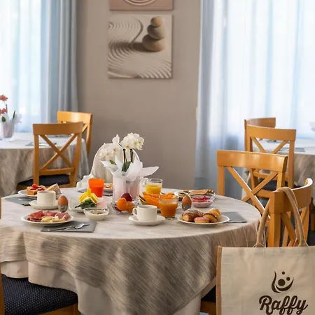 Hotel Raffy Family & Bike Diano Marina