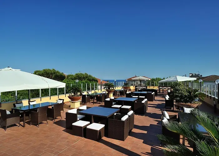 Hotel Raffy Family & Bike